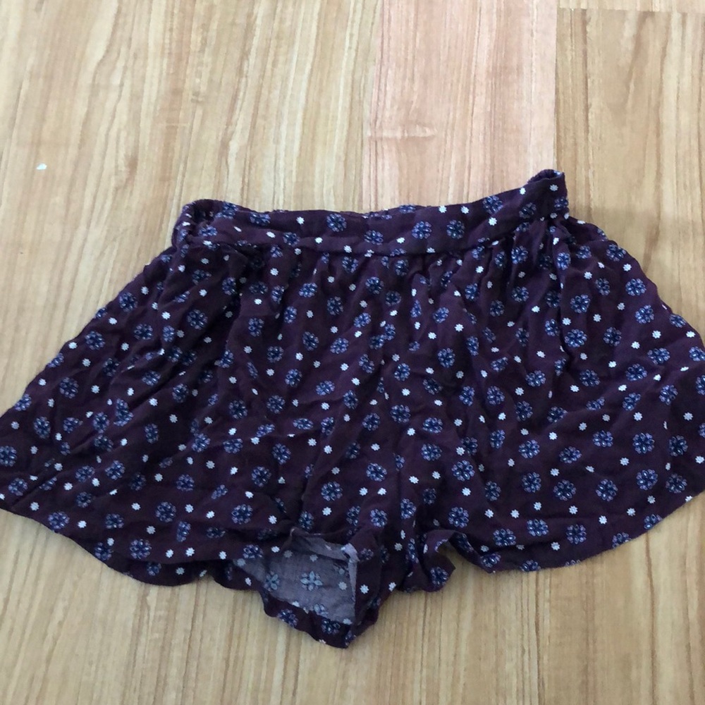 Flowy patterned shorts